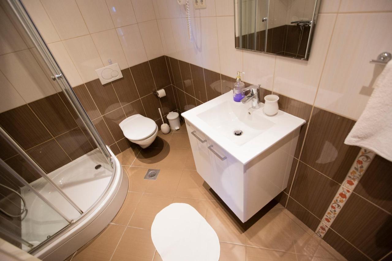Guesthouse Seaview Brela Bagian luar foto